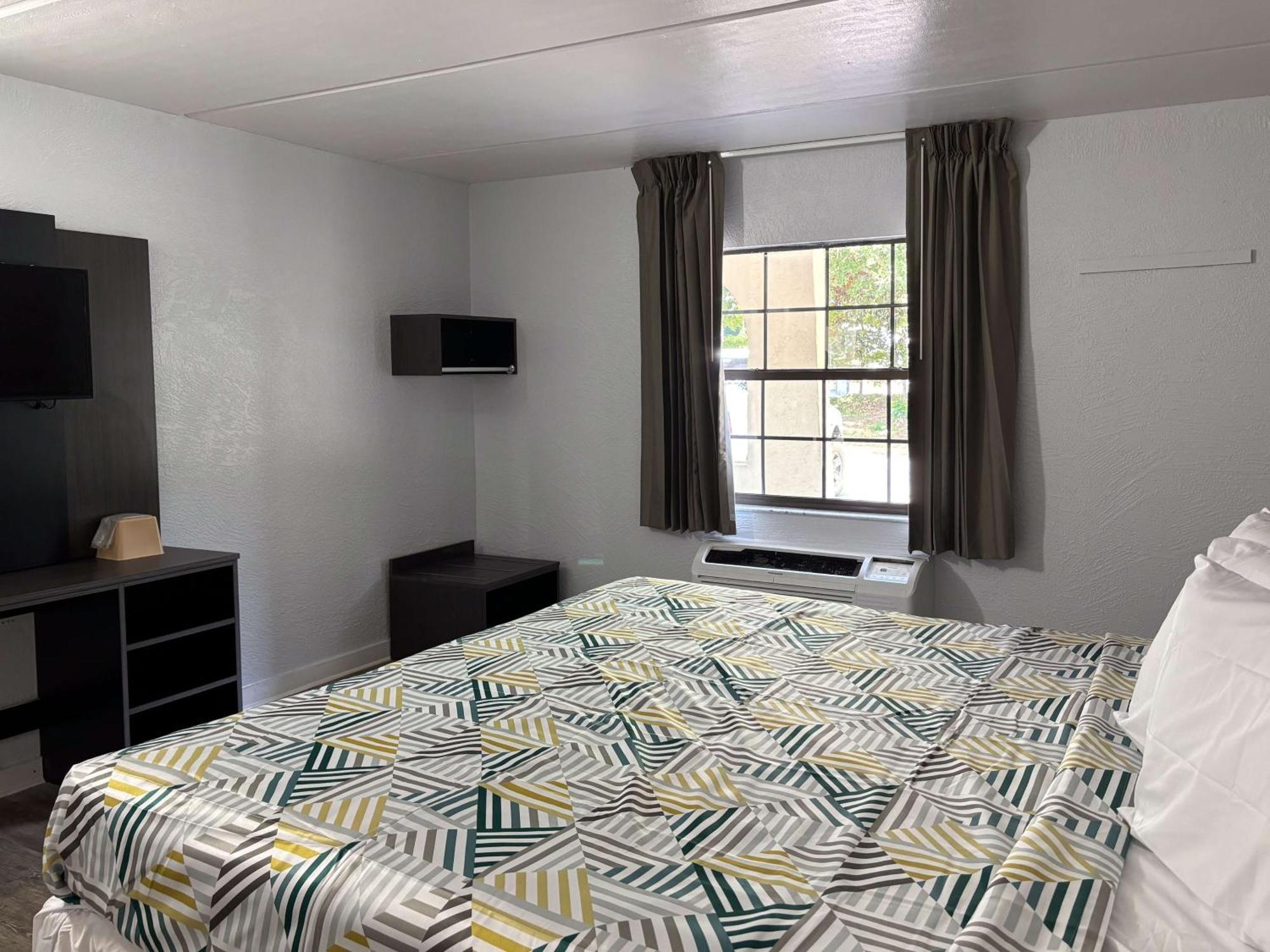 Motel 6 Tallahassee, Fl North Monroe Buitenkant foto